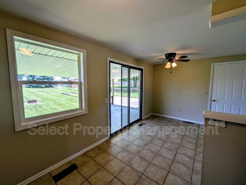 1419 Aberdeen Ln - Photo 6 of 19