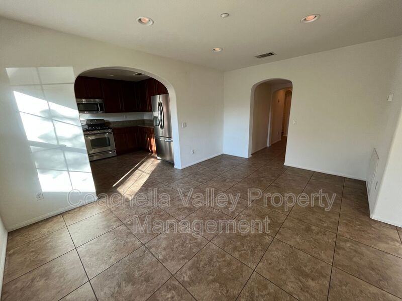 235 Paseo Gregario - Photo 5 of 34