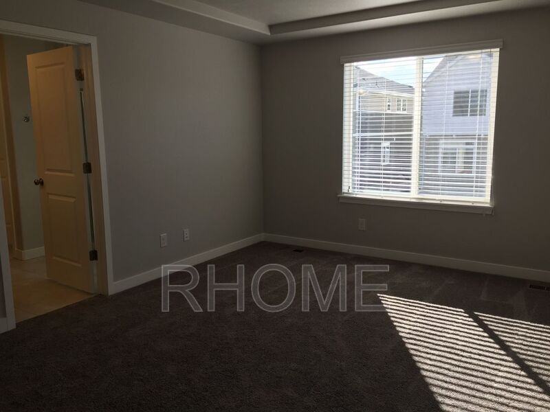 2527 N Wallace Way - Photo 7 of 11