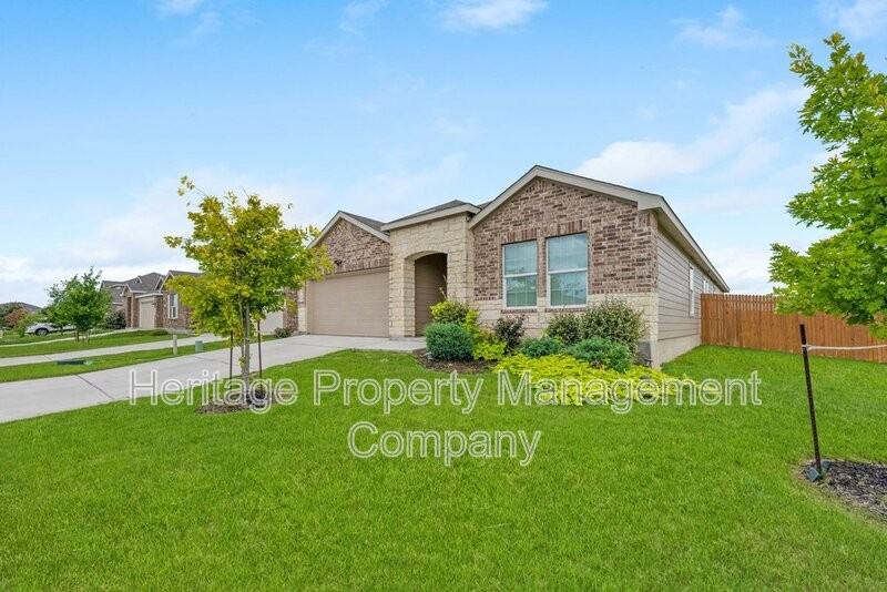 2700 Coral Vly - Photo 3 of 36