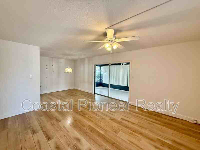 1960 Union St #41 - Photo 5 of 23