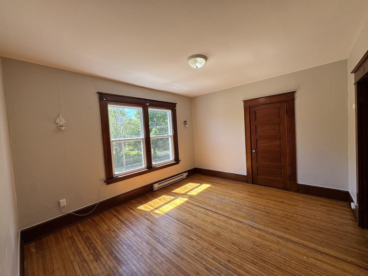 227 221-227 Bonaccord Street - 221 #221 - Photo 4 of 20