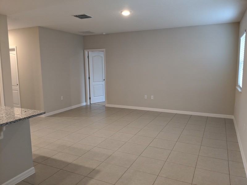 544 Pinecrest Loop - Photo 7 of 12