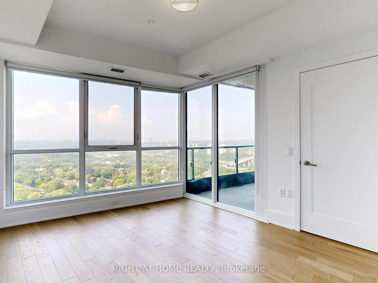 585 Bloor Street East #3115 - Photo 6 of 32
