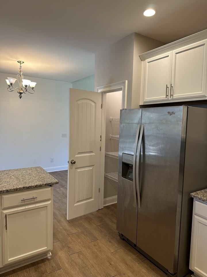 50 Kayton Ct #1 - Photo 7 of 26