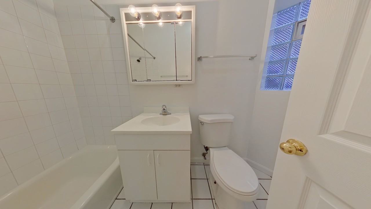 721-23 Briar - Photo 7 of 17