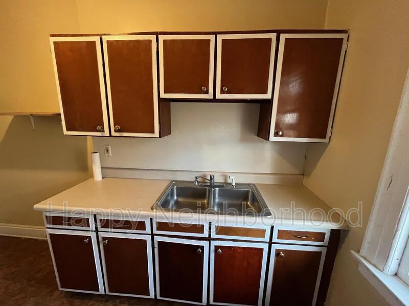 130 Bradley Avenueunit - Photo 6 of 34
