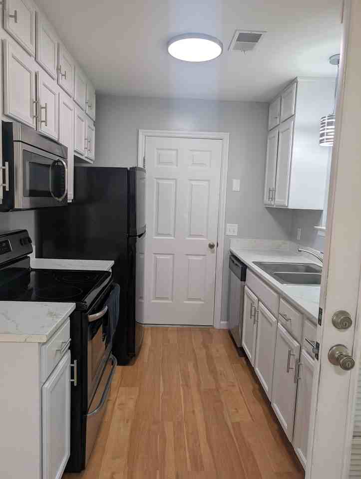 139 Haney Rd #1 - Photo 3 of 11