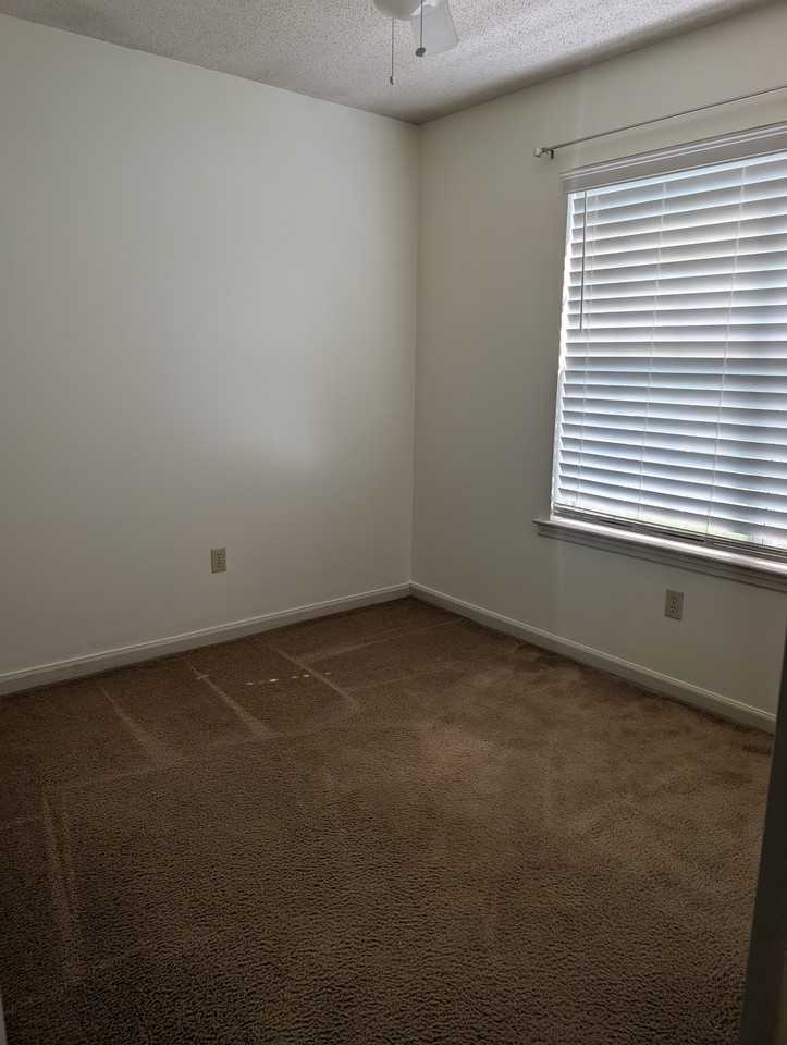 139 Haney Rd #1 - Photo 7 of 11