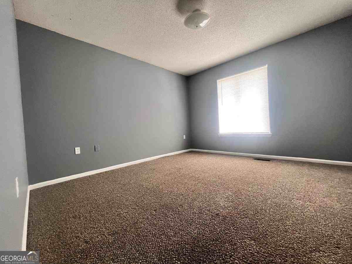 251 Knight Drive - 1unit 18 #1 - Photo 7 of 11