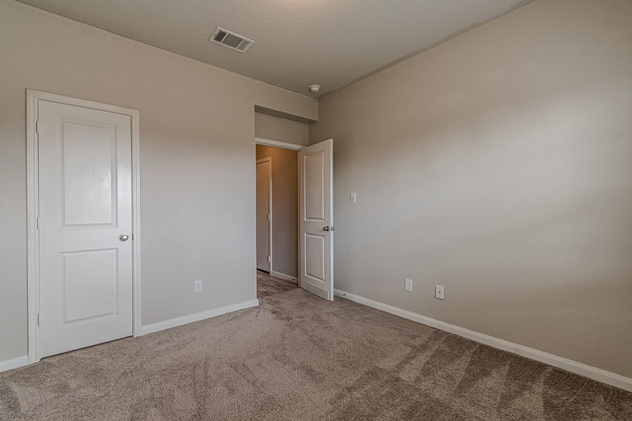 229 Holland Park #1 - Photo 6 of 20