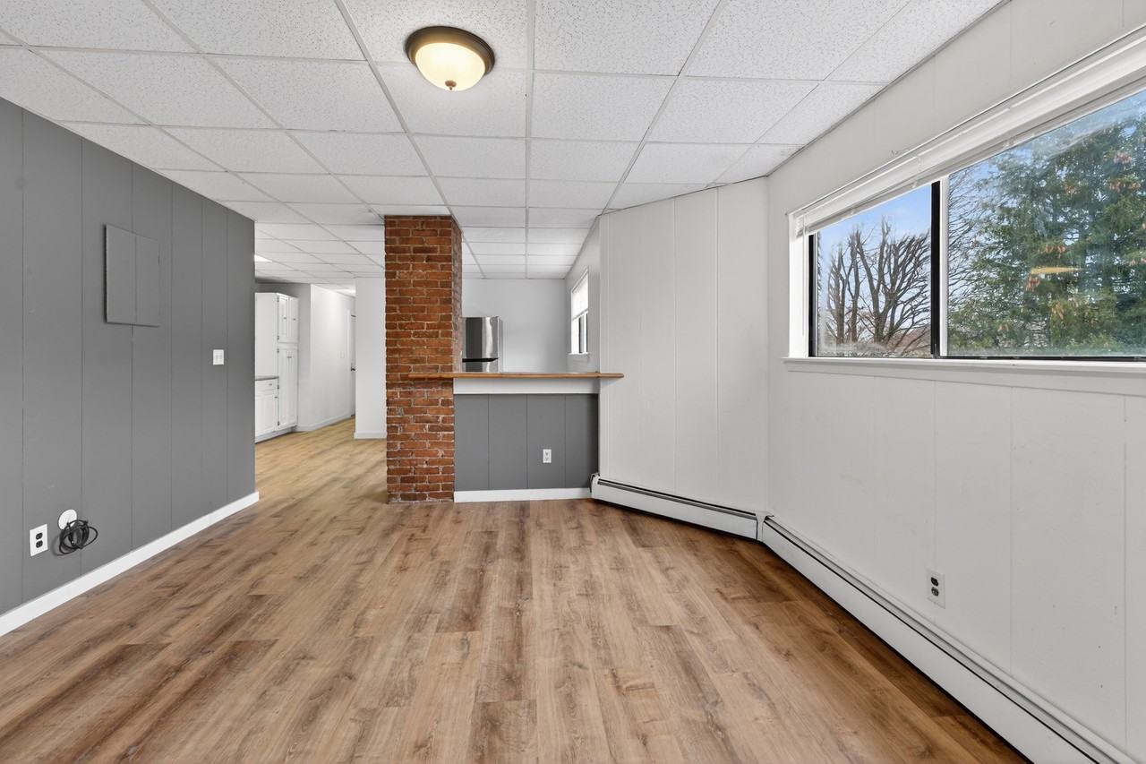 42 Almont St #3R - Photo 4 of 24