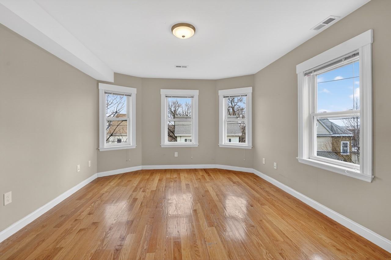 25 Main St #3 - Photo 2 of 50