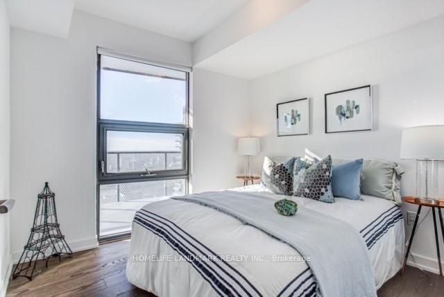 11 Wellesley Street West #3705 - Photo 3 of 16