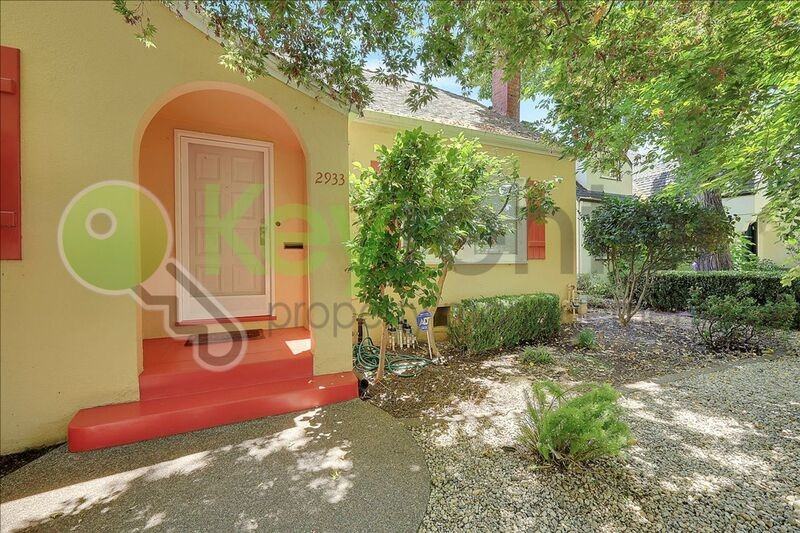 2933 27th St - Photo 5 of 36