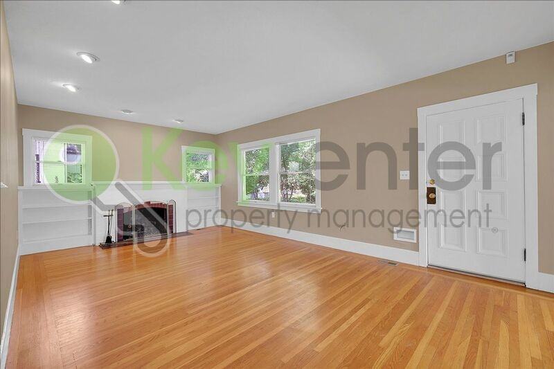 2933 27th St - Photo 7 of 36