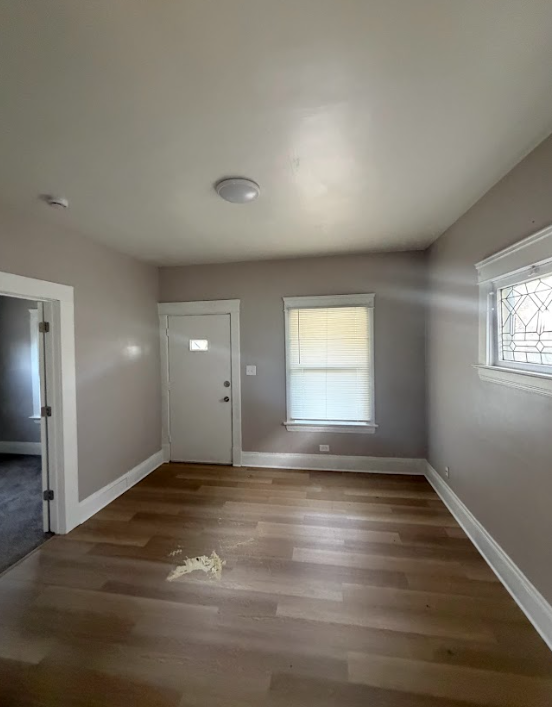 2764 E 124th St - Photo 3 of 6
