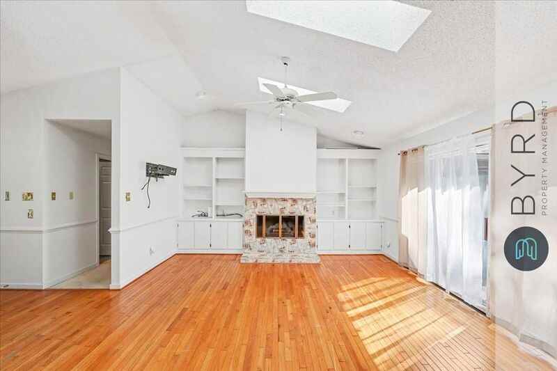 5806 Harbour Bluff Ter - Photo 4 of 35