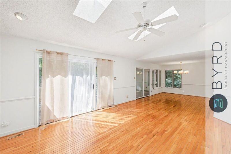 5806 Harbour Bluff Ter - Photo 7 of 35