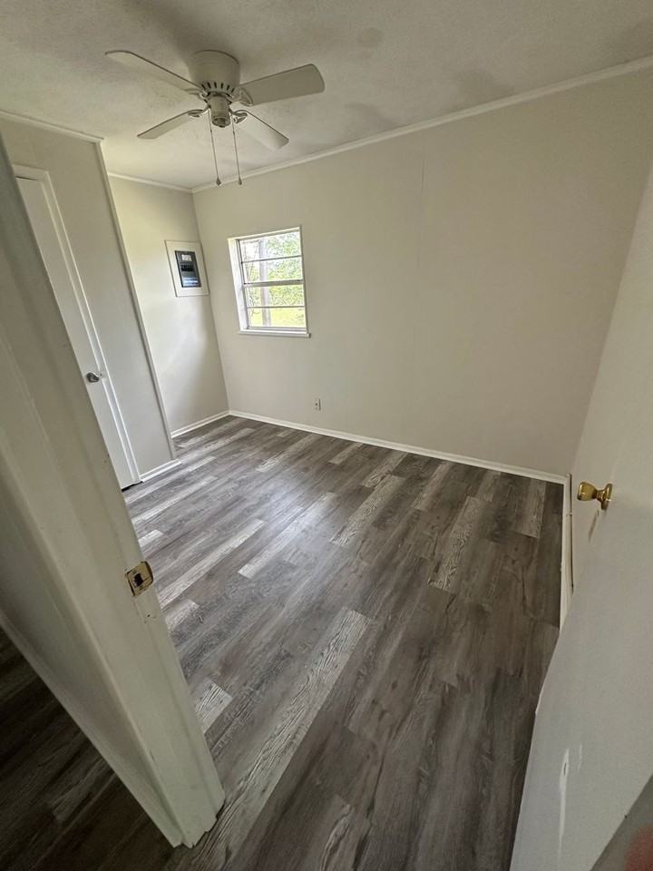 108 N Anita Dr - Photo 5 of 6