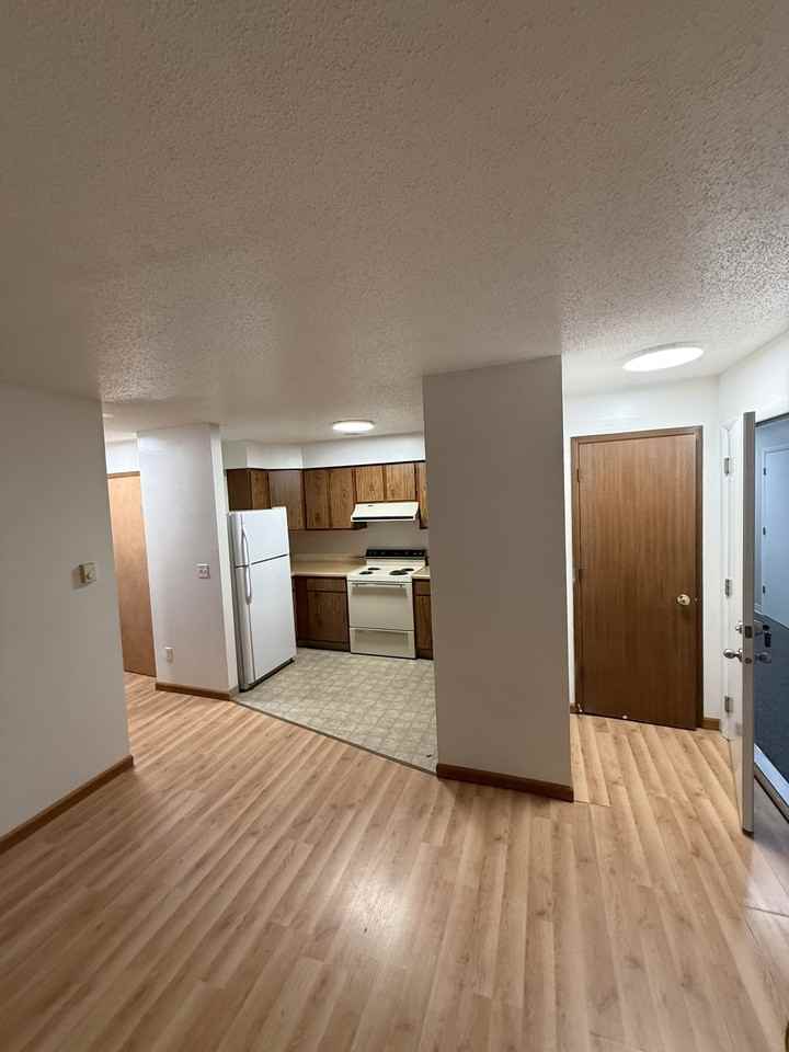 725 South 11th Street - Photo 2 of 11
