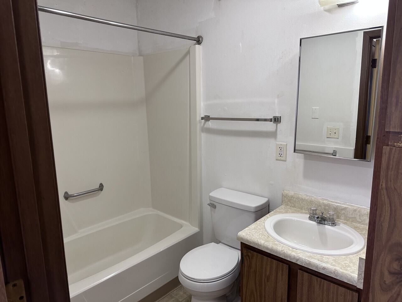 725 South 11th Street - Photo 5 of 11