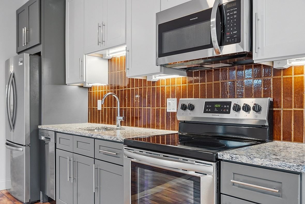 205 Summer Street - Photo 3 of 50