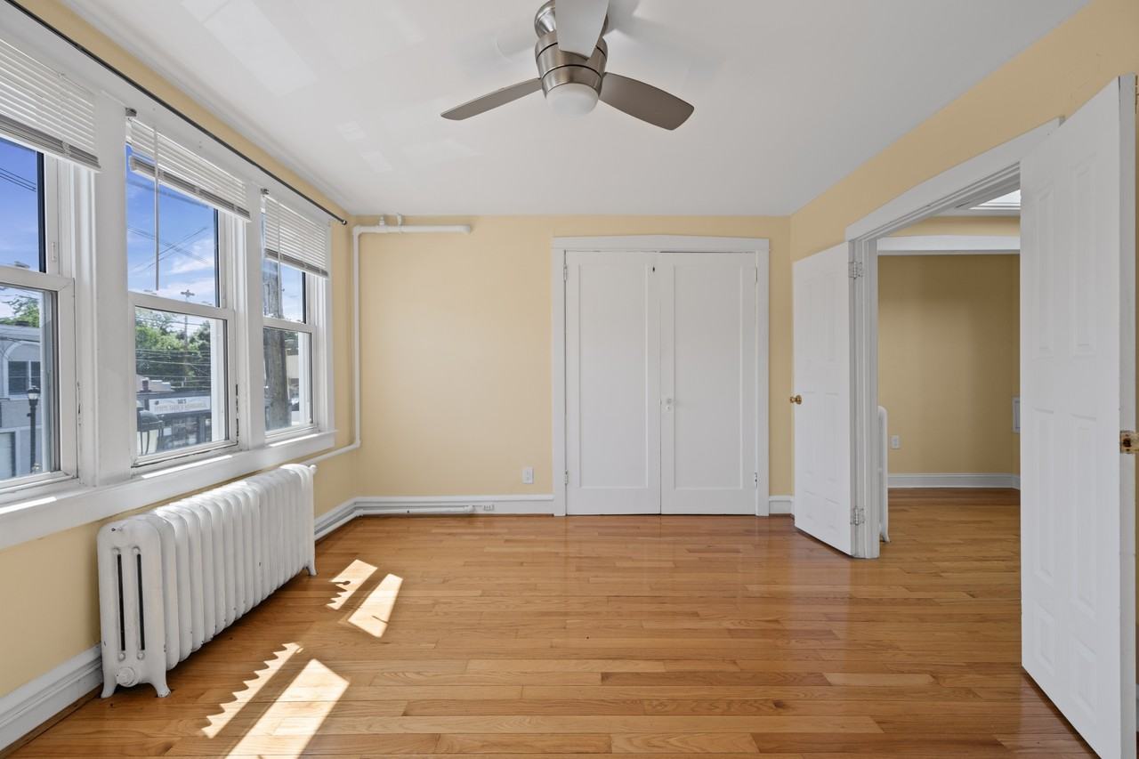 215 North Black Horse Pike - Photo 4 of 8