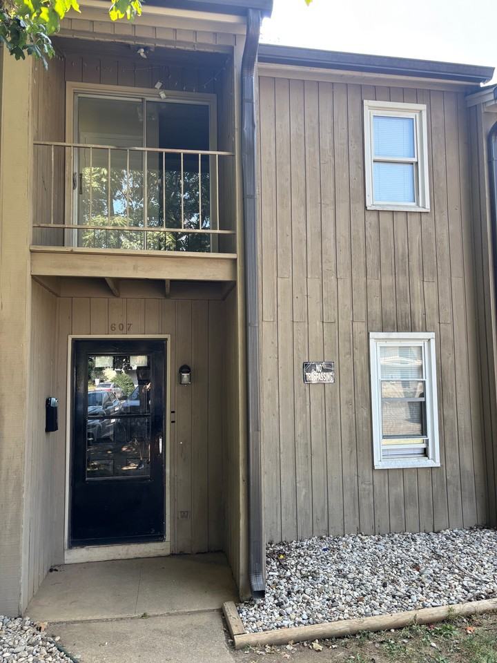 Gazebo Apartments (North 2nd Street) - Photo 2 of 9