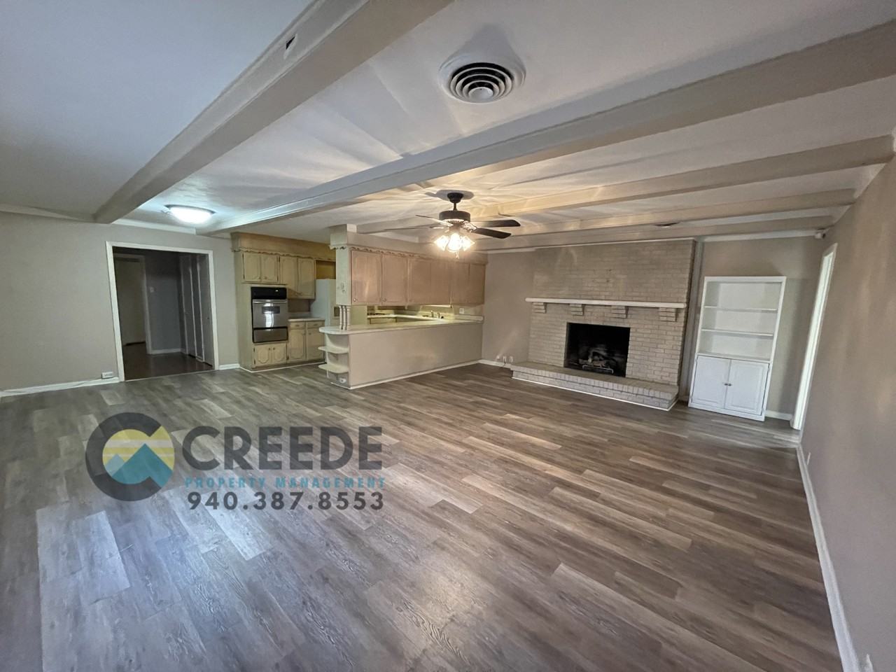 611 East University Drive - Photo 2 of 20