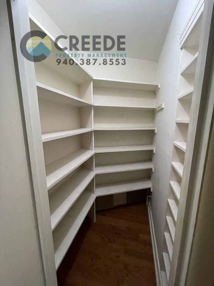 611 East University Drive - Photo 7 of 20