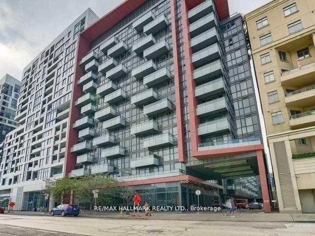 560 Front Street West - Photo 4