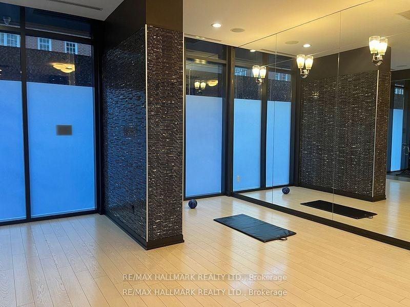 560 Front Street West - Photo 18