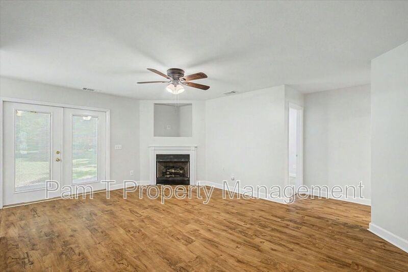 2305 Spivey Ave - Photo 4 of 28
