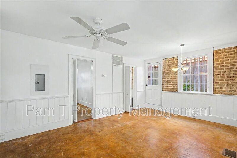 521 E Harris St #A - Photo 6 of 23