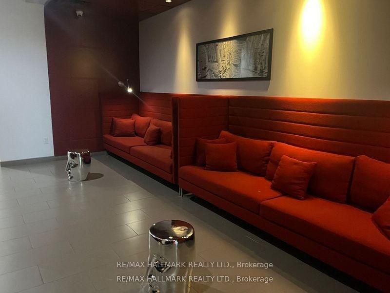 560 Front Street West - Photo 39