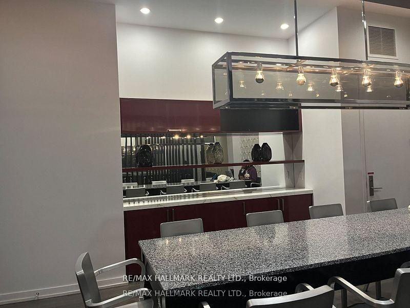 560 Front Street West - Photo 40