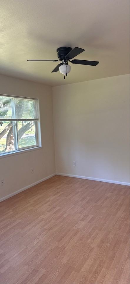 807 Southeast East Slope Road - Photo 4 of 14
