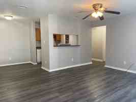 featured image of 1709 W Schunior St