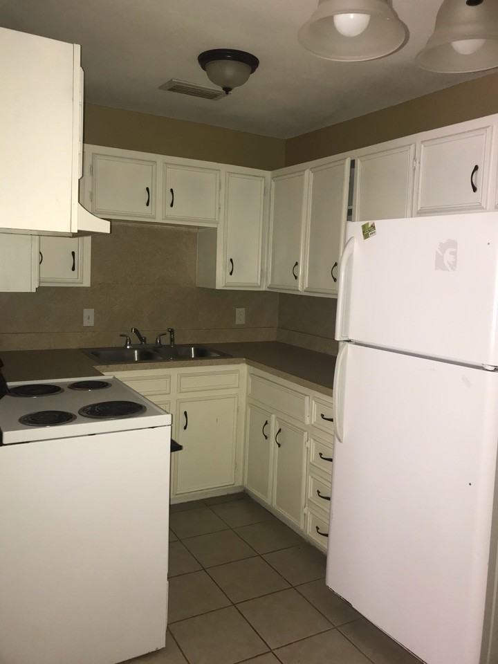 106 S Bryan Rd. - Photo 3 of 7