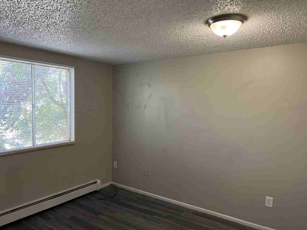 1205 Yosemite Street - Photo 5 of 10