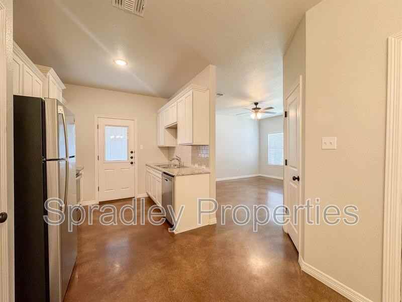 206 Sparrow Cv Unit B - Photo 5 of 19