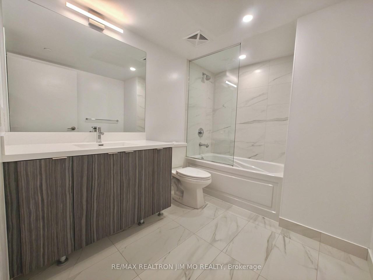 219 Dundas Street East #1907 - Photo 6 of 12