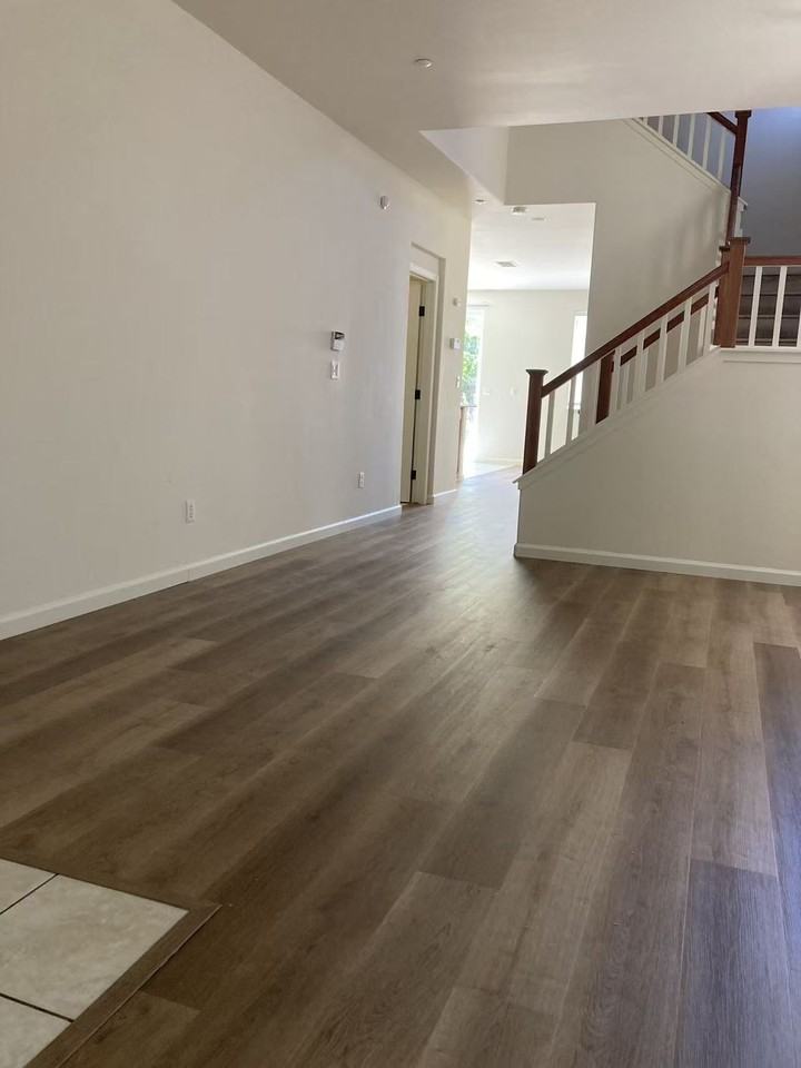 412 Mountain Meadows Drive - Photo 4 of 40