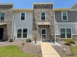 featured image of 5033 Peach Dr