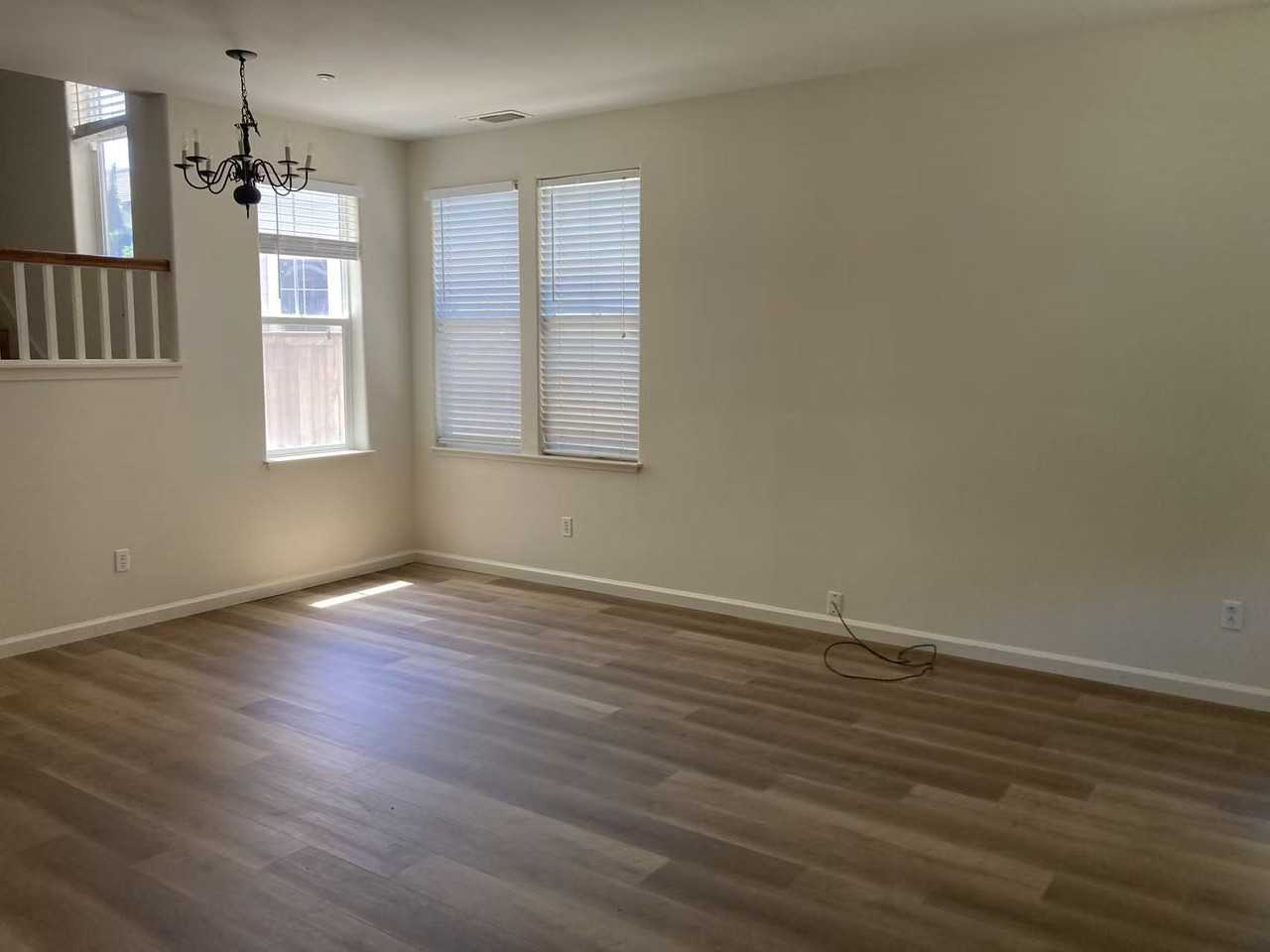 412 Mountain Meadows Drive - Photo 3 of 40