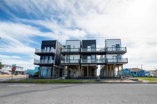 805 Avenue K - Photo 1 of 1