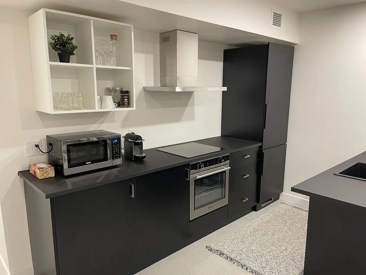 290 River Avenue - Photo 2 of 14