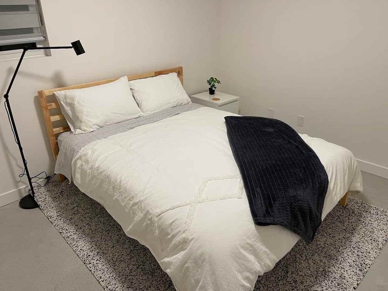 290 River Avenue - Photo 4 of 14