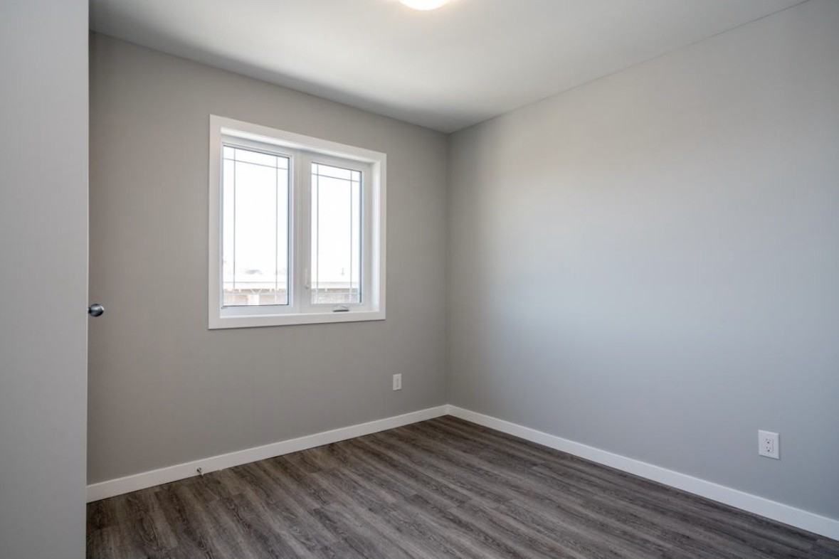 530 Ross Avenue - Photo 6 of 10